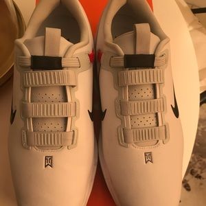 Nike TW71 fast fit sz 10